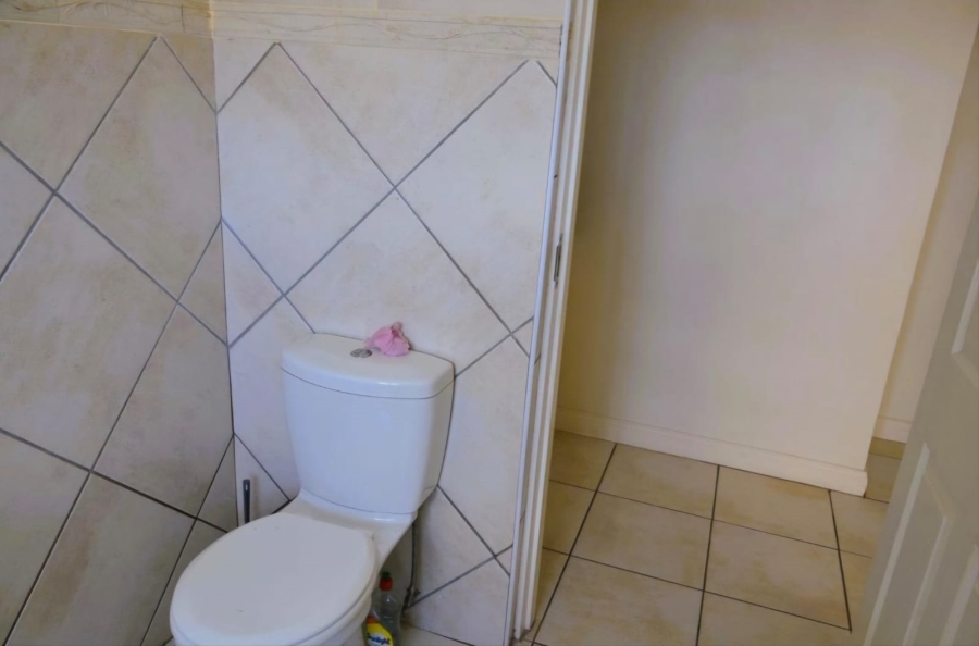 3 Bedroom Property for Sale in Wavecrest Eastern Cape